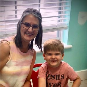 Meet your Posher, Jennifer